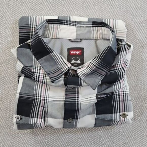 Wrangler Performance Shirt Men's Size 2XL Black Plaid Short Sleeve EUC Gorpcore - Picture 12 of 12